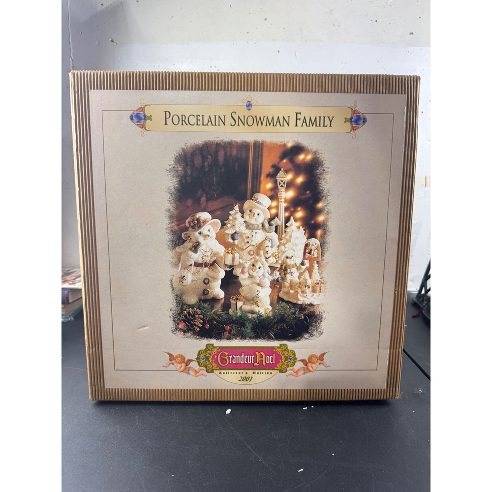 Grandeur Noel 2001 Porcelain Snowman Family Collector's Edition Christmas Set